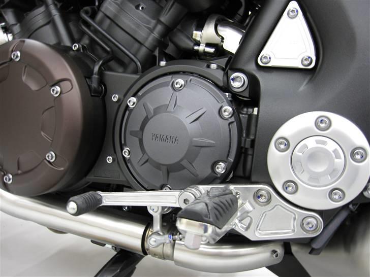 Yamaha Vmax - SOLGT billede 11