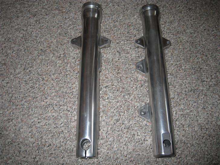 Triumph tiger 100ss - de gammle ben er blivet polert op.  billede 13