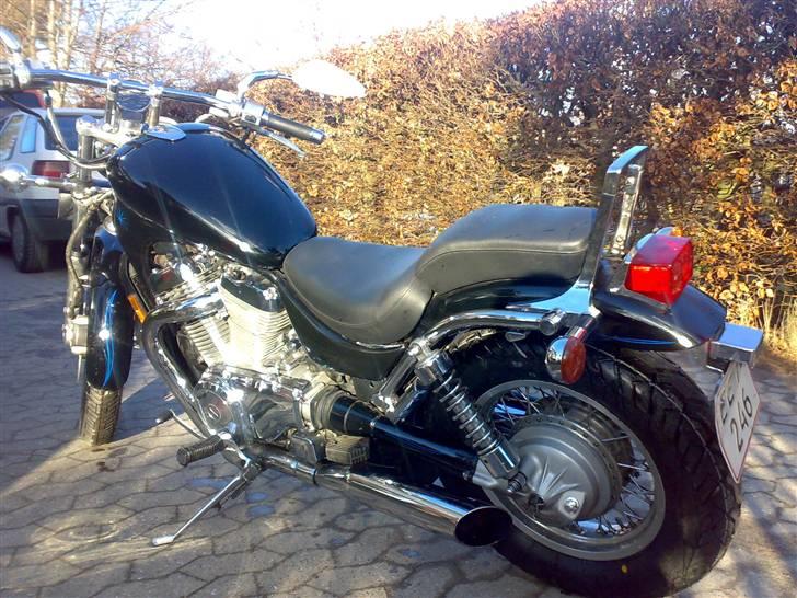 Suzuki intruder billede 4