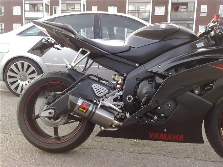 Yamaha R6 billede 4