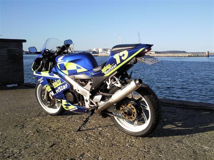 Honda VFR 400 R -solgt- billede 1