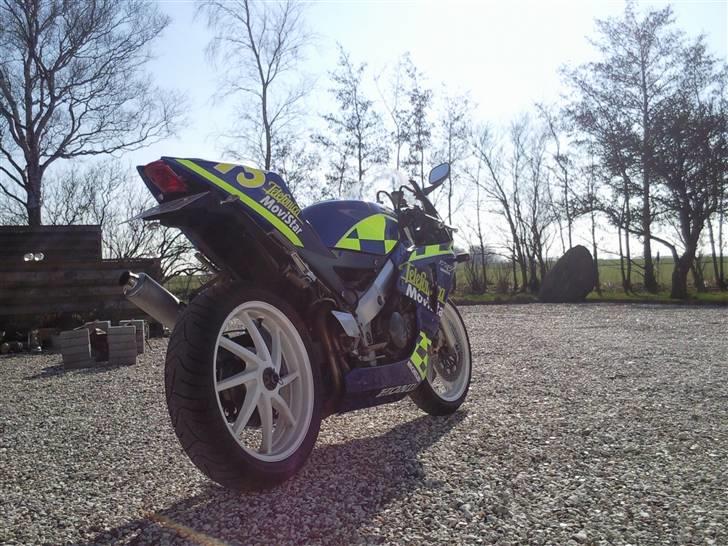 Honda VFR 400 R -solgt- billede 2