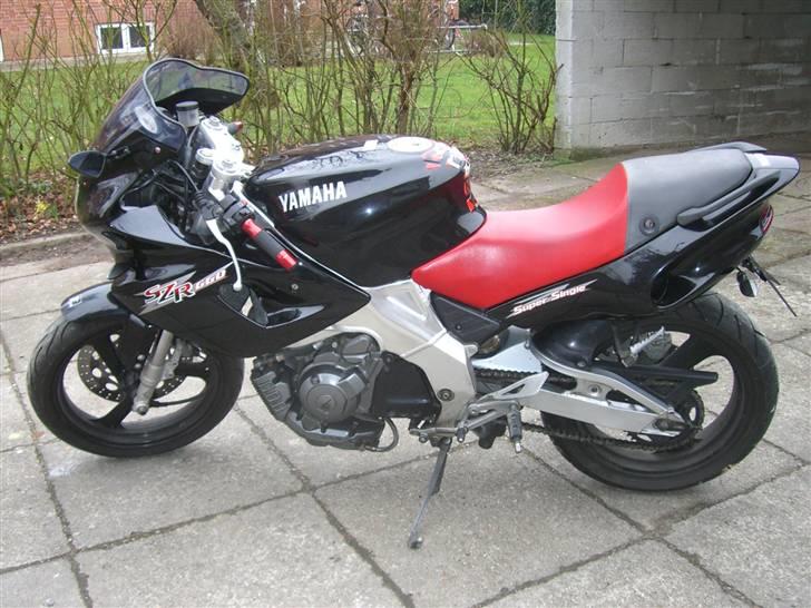 Yamaha SZR 660 - Efter styling billede 7