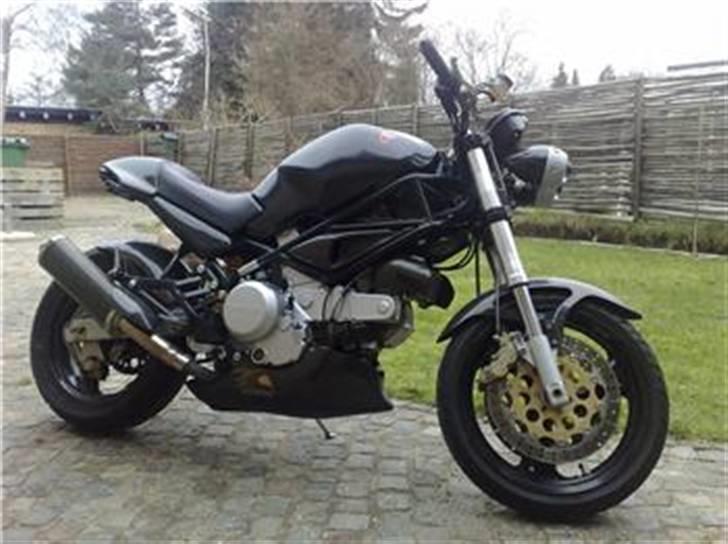 Ducati Monster 750  "Solgt" billede 1