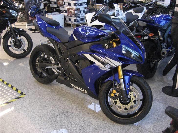 Yamaha YZF-R1 "Mr Blue" (solgt) - Yamaha YZF-R1 2006 billede 1