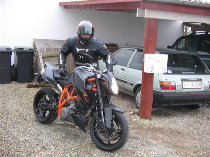 KTM Superduke R - Brormand klar til årets første tur d. 1. Marts 2009 billede 2