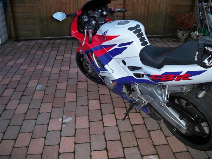 Honda cbr 600 f3 billede 4