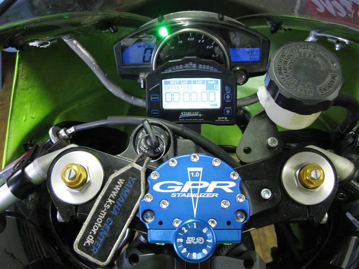 Yamaha YZF-R1 [SOLGT] billede 11