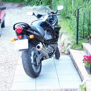 Suzuki GSX 600F