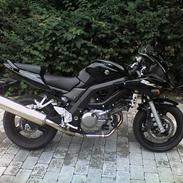 Suzuki SV650S