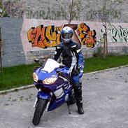 Yamaha yzf-r6