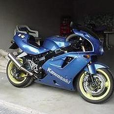 Kawasaki ZXR750