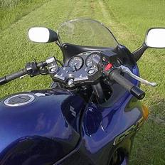 Suzuki Gsx 750 F