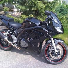 Suzuki SV650S