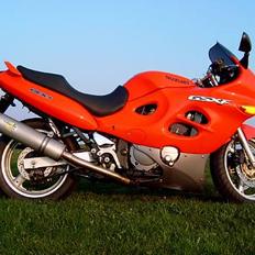 Suzuki GSX 600 F