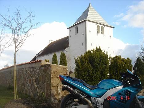 Suzuki RF600R (solgt) - Jeg er kommet for at skrifte....Tilgiv mine fart-syndere..... billede 2