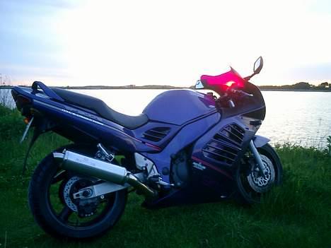 Suzuki RF900TilSalg              billede 3