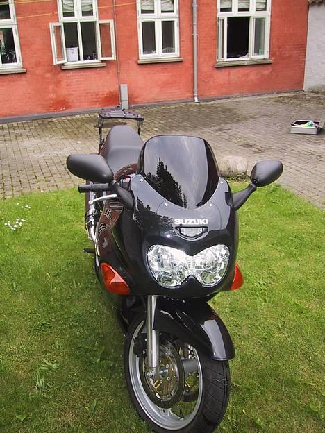 Suzuki GSXF 600 | RANDERS |SOLGT - med det nye sorte vindskærm billede 10