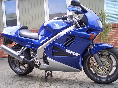 Honda vfr 750 F billede 8