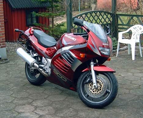 Suzuki RF 900 (Ringsted) billede 2