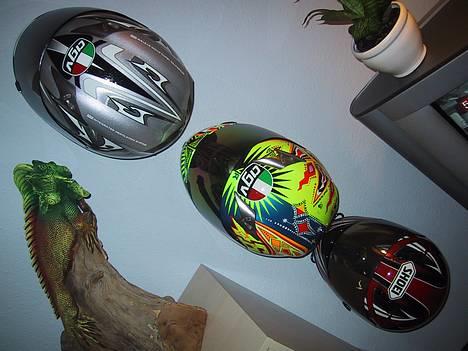 Suzuki GSXF 600 | RANDERS |SOLGT - 3 hjelme .. agv ti tech gange 2 og en shoei x 1000     agw power billede 14