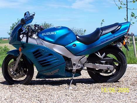 Suzuki RF 600 R billede 5