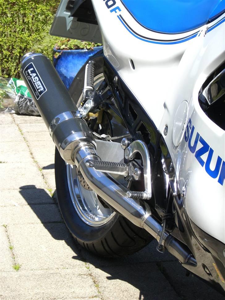 Suzuki GSX 600 F (Totaltskadet) billede 8