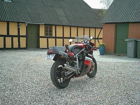 Suzuki GSX 750 R billede 2