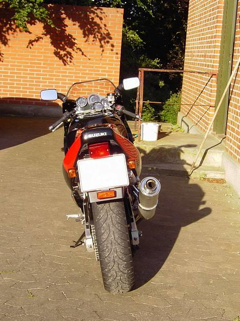 Suzuki GSXR 400R SP billede 2