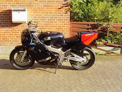 Suzuki GSXR 400R SP billede 6