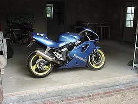 Kawasaki ZXR750 billede 3