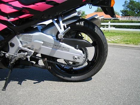 Honda CBR 600 F *SOLGT* billede 2