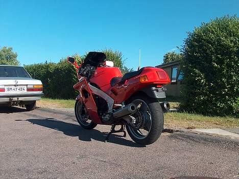 Kawasaki ZX 10 - Afgift skal lige betales, og så et syn, så er den hjemme billede 5