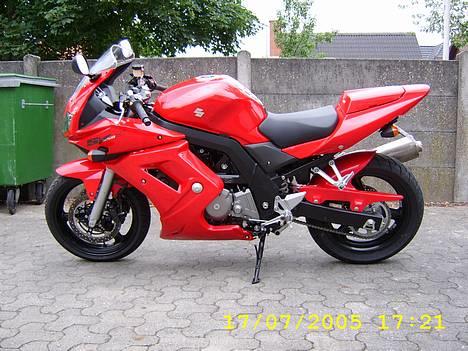 Suzuki Sv 650s (solgt) billede 3