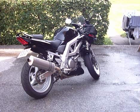 Suzuki sv650s SOLGT billede 5