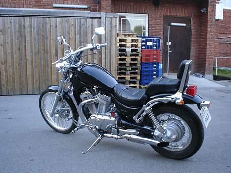 Suzuki Intruder billede 8