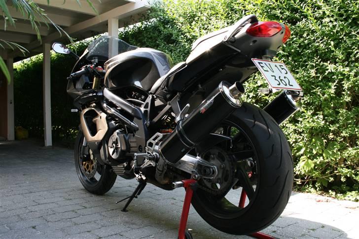 Aprilia SL1000 Falco (Solgt) billede 17