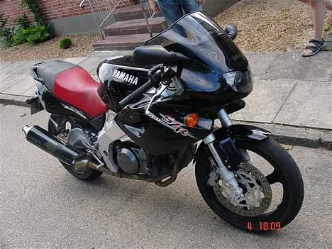 Yamaha SZR 660 billede 1