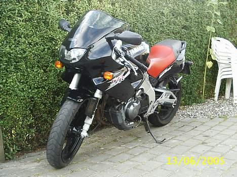 Yamaha SZR 660 billede 3