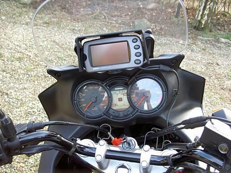 Suzuki DL650K4 V-Strom - Garmin Street Pilot 2610 billede 4