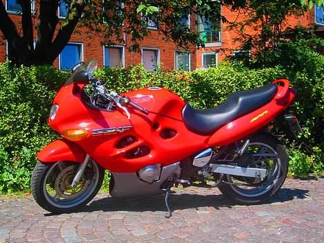 Suzuki GSX600F *SOLGT* billede 2
