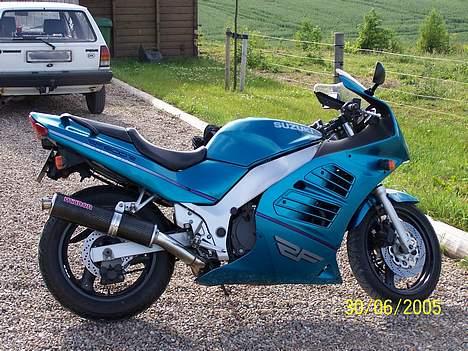 Suzuki RF 600 R billede 11