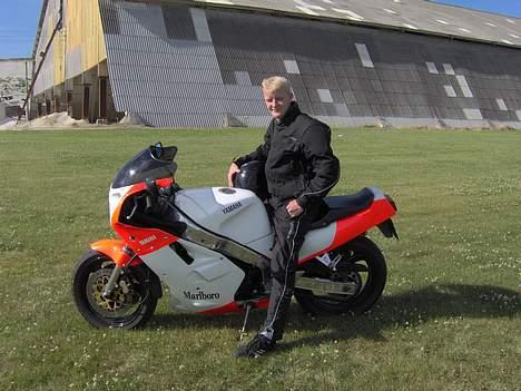 Yamaha Fzr 1000 Marlboro  billede 9