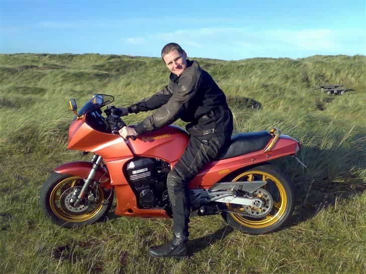 Kawasaki GPz 900r Ninja "Solgt" - Him self c",) billede 10