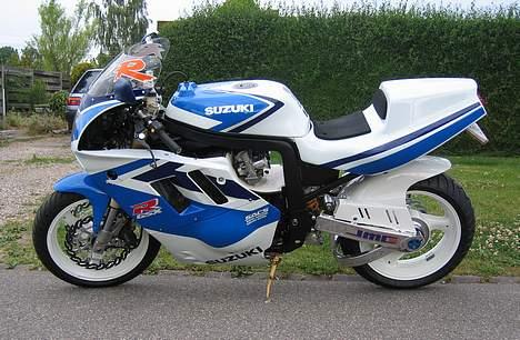 Suzuki gsxr 750 (solgt) - kæden mangler desværre billede 7