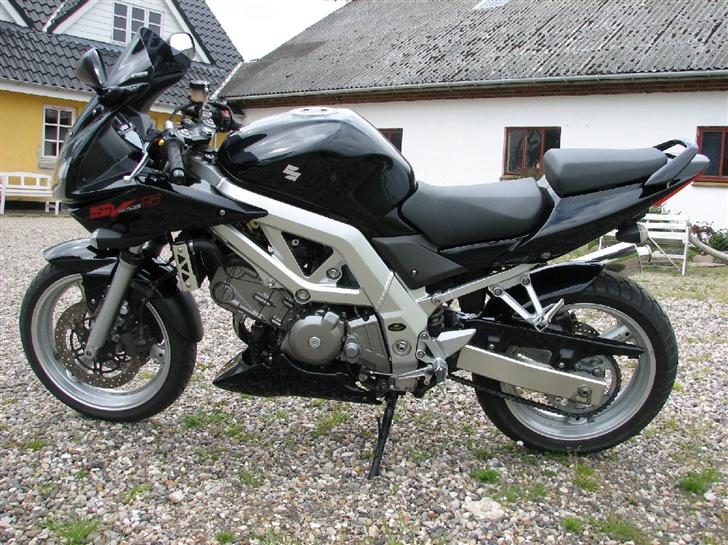 Suzuki SV650S Solgt - ingen billede 4