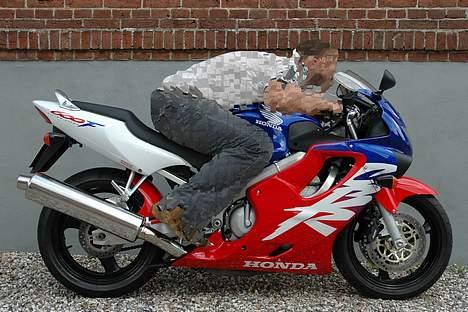 Honda CBR 600 F4 --  billede 6