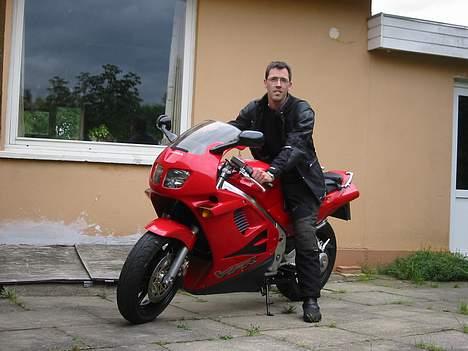 Honda VFR 750 F (Vejle) billede 12