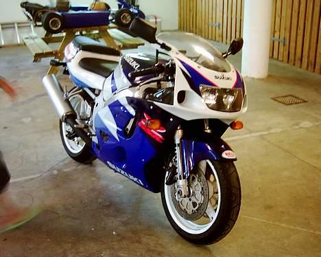 Suzuki gsxr 600 solgt billede 5