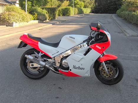 Yamaha Fzr 1000 Marlboro  billede 10